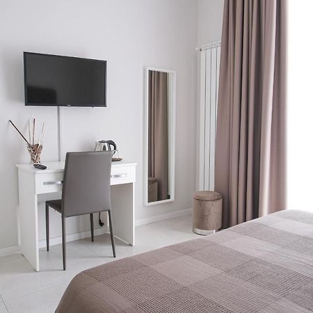 Domus Alberto Naples Luaran gambar