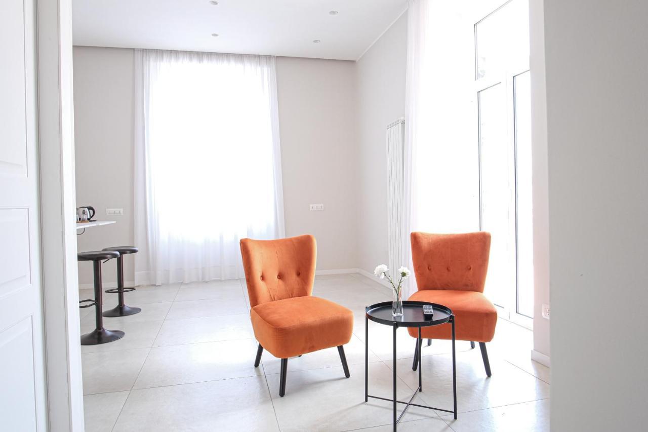 Domus Alberto Naples Luaran gambar