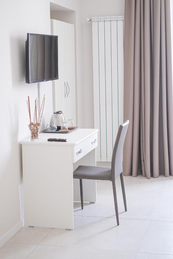 Domus Alberto Naples Luaran gambar