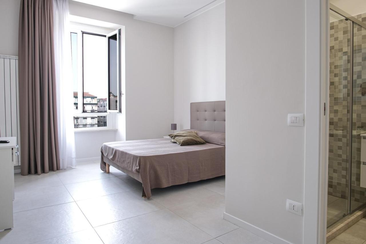 Domus Alberto Naples Luaran gambar
